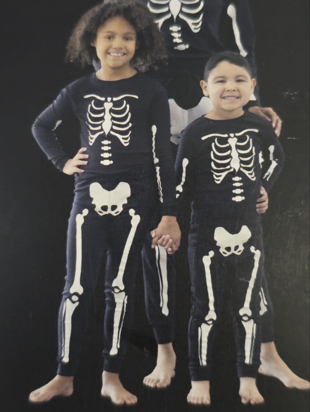 Unisex Glow In The Dark Skellington Children's Halloween Pajama Set, (3T, M)
